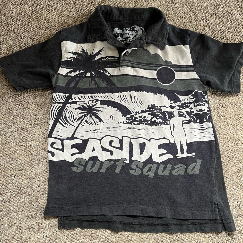 🎉5/$25🎉 Children’s Place Graphic Golf T-shirt size 7/8, good condition, grey